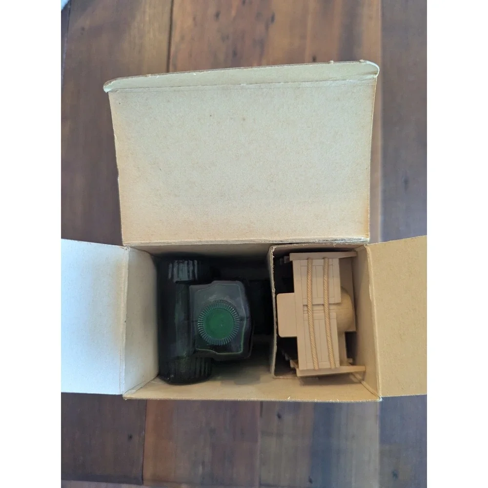 Avon Vintage MAC TRUCK Big Mack Windjammer Green Glass OLAND After‎ Shave 6 Oz